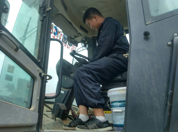 让球网道路服务检车车辆制动系统