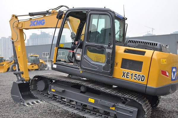 让球网XE15D挖掘机