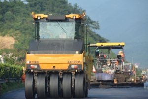 让球网XP303S压路机