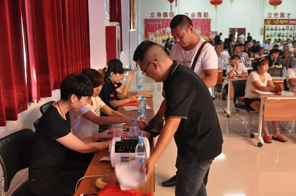 河南天助让球网挖机订货会圆满落幕