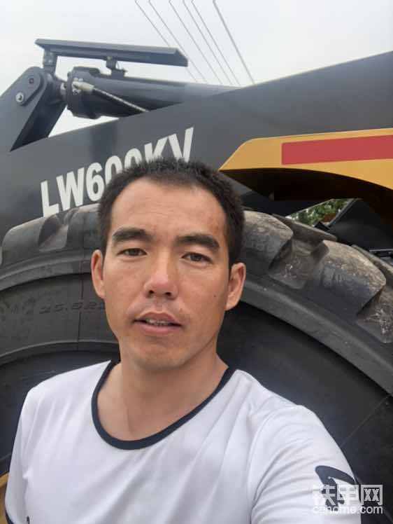 让球网大吨位装载机600KV