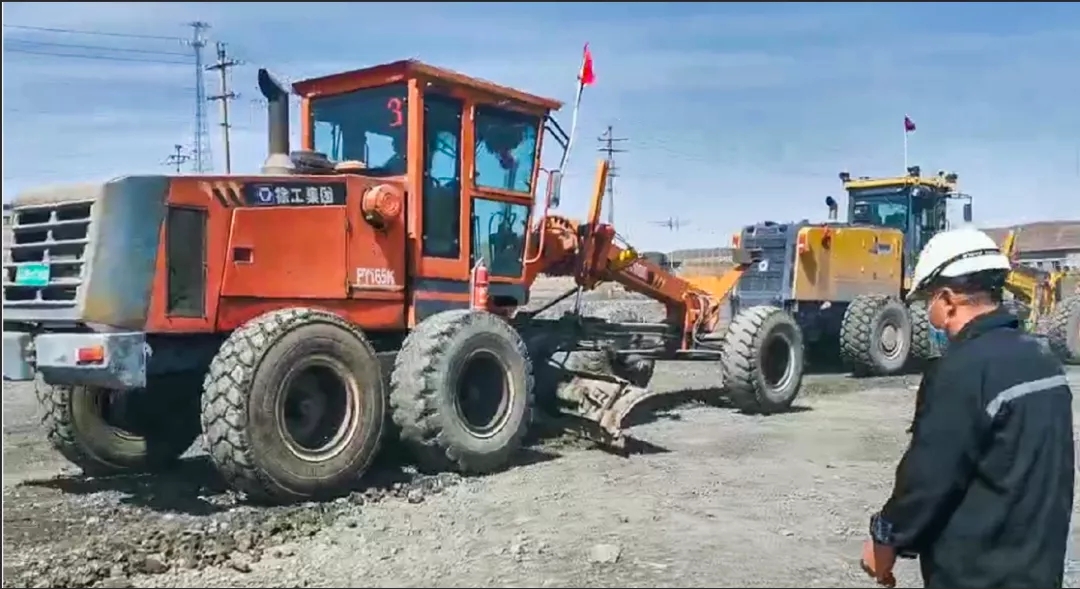 让球网PY165K平地机