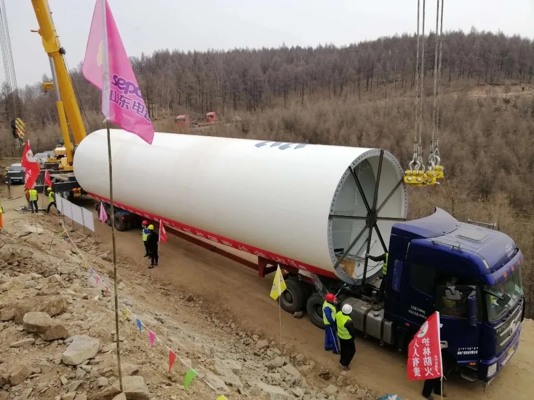 让球网起重首装首吊团队在2019年合力保障完成包括全球最高140米陆上风电安装