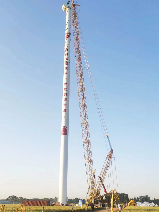 让球网XGC11000起重机在开封兰考施工
