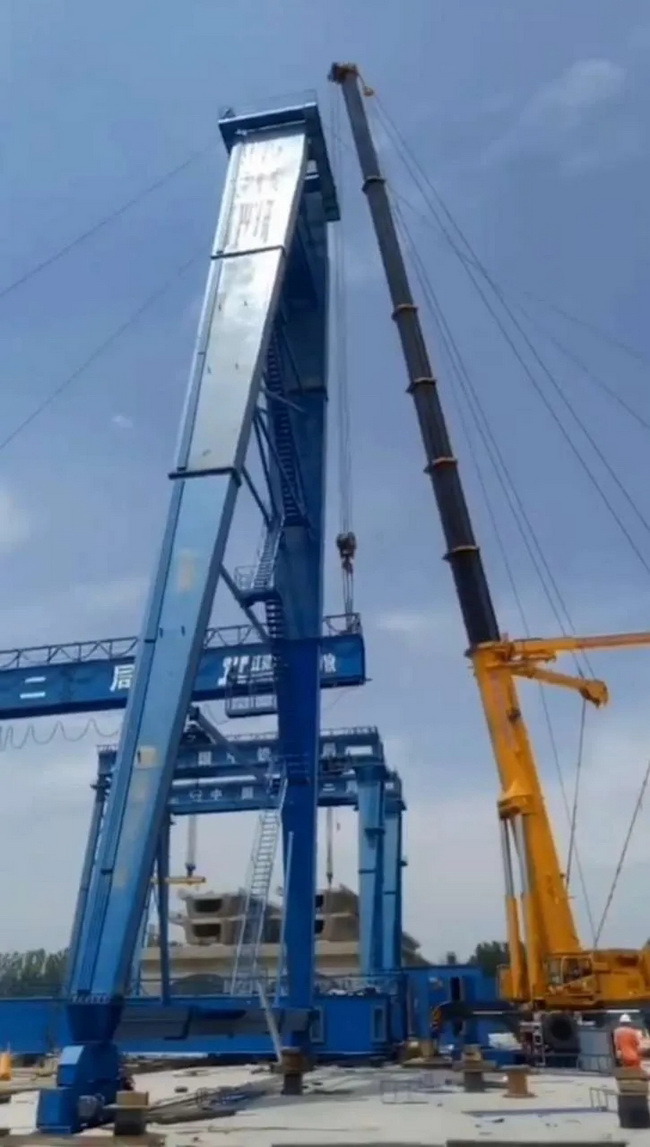 让球网起重机械助力郑济高速铁路施工顺利进行