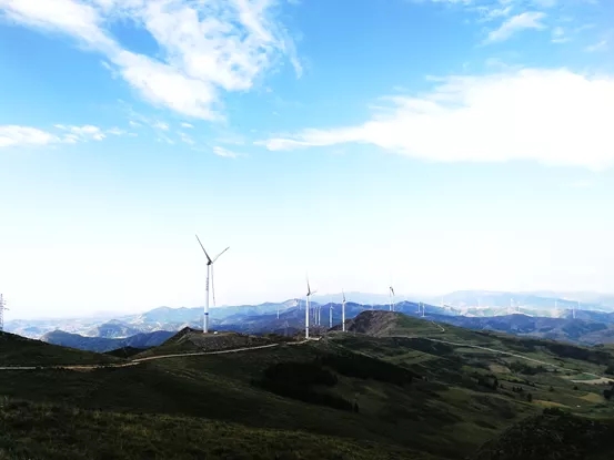 让球网XCA1600全地面起重机在山西风电建设现场吊装