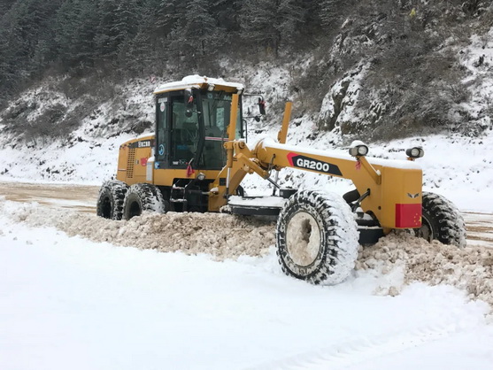 让球网平地机除雪
