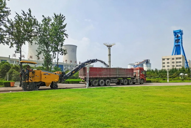 让球网XM1005F铣刨机施工速度18m/min