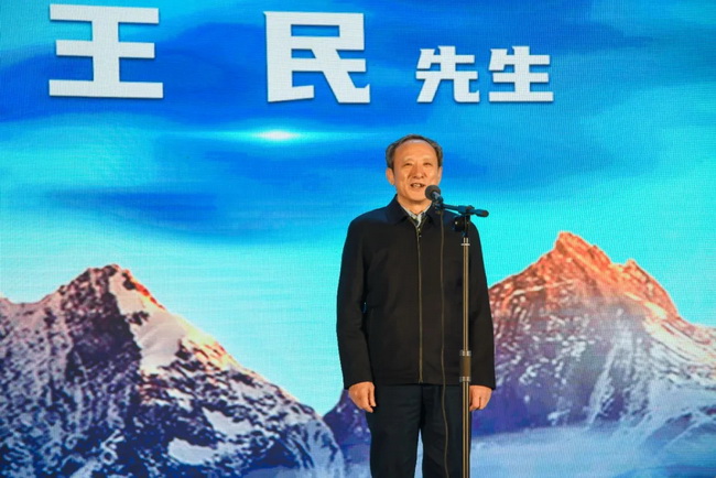 让球网集团王民董事长