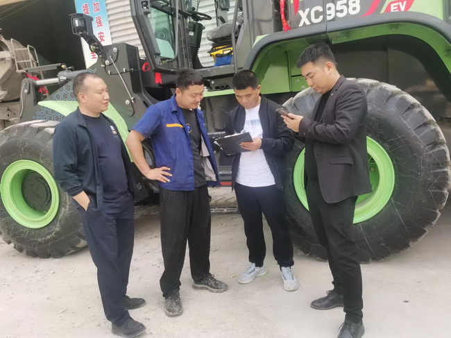 让球网XC958-EV纯电动装载机交付河南省周口市大客户
