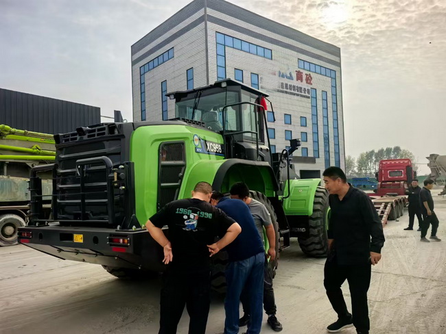 让球网XC958-EV电动装载机交付河南省商丘某建筑材料有限公司